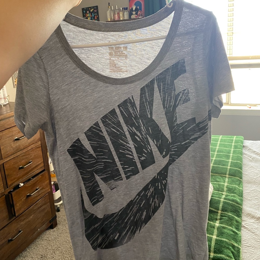 Nike workout tee